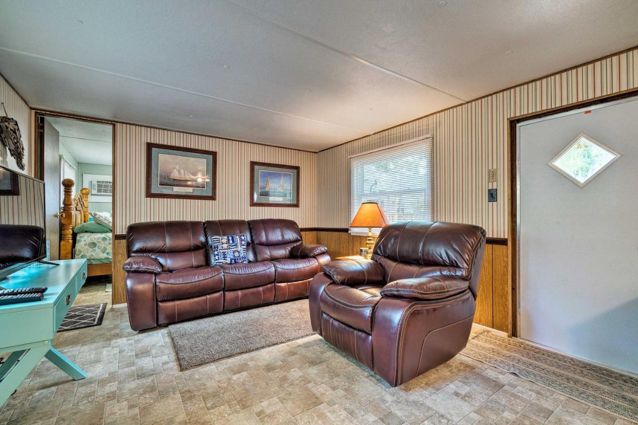 Cabin With Fire Pit, Walk To Steinhatchee River! Extérieur photo