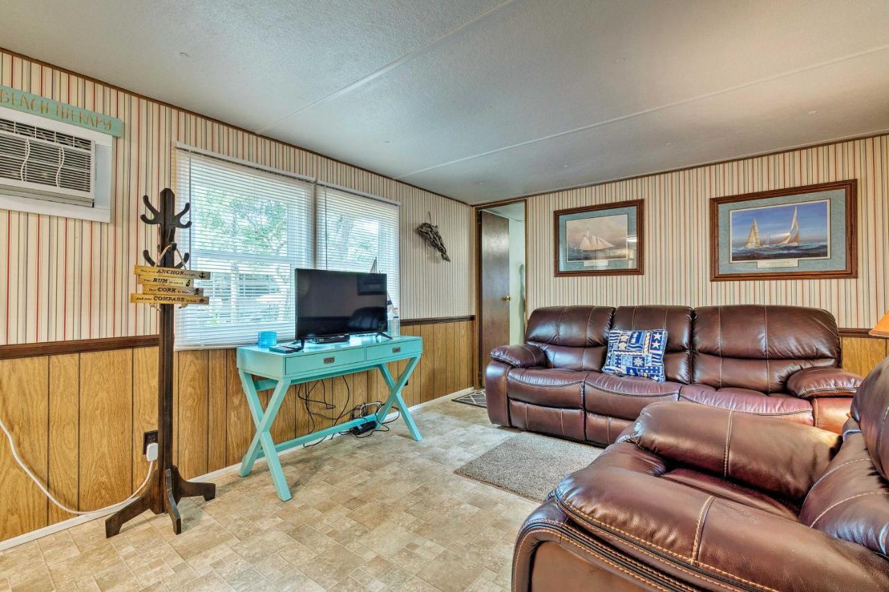 Cabin With Fire Pit, Walk To Steinhatchee River! Extérieur photo