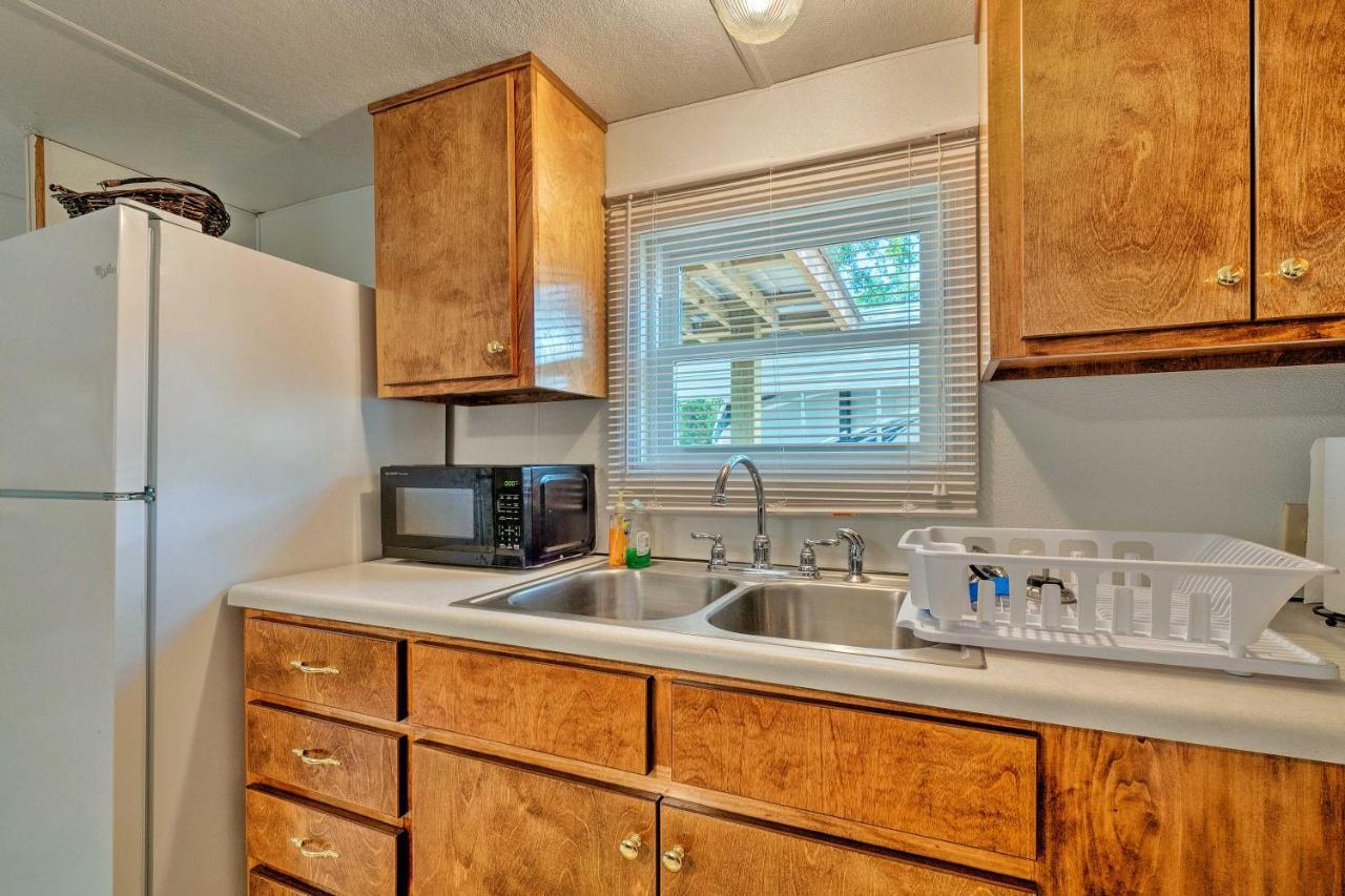 Cabin With Fire Pit, Walk To Steinhatchee River! Extérieur photo