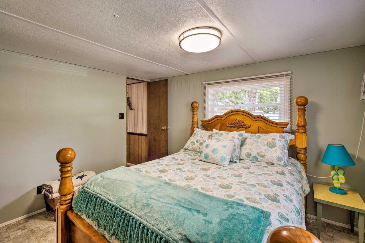 Cabin With Fire Pit, Walk To Steinhatchee River! Extérieur photo