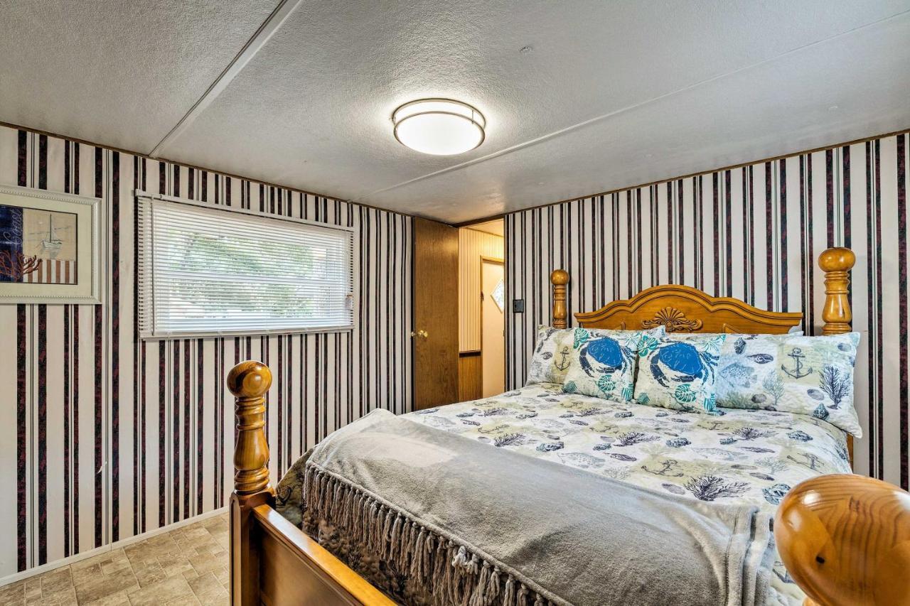 Cabin With Fire Pit, Walk To Steinhatchee River! Extérieur photo